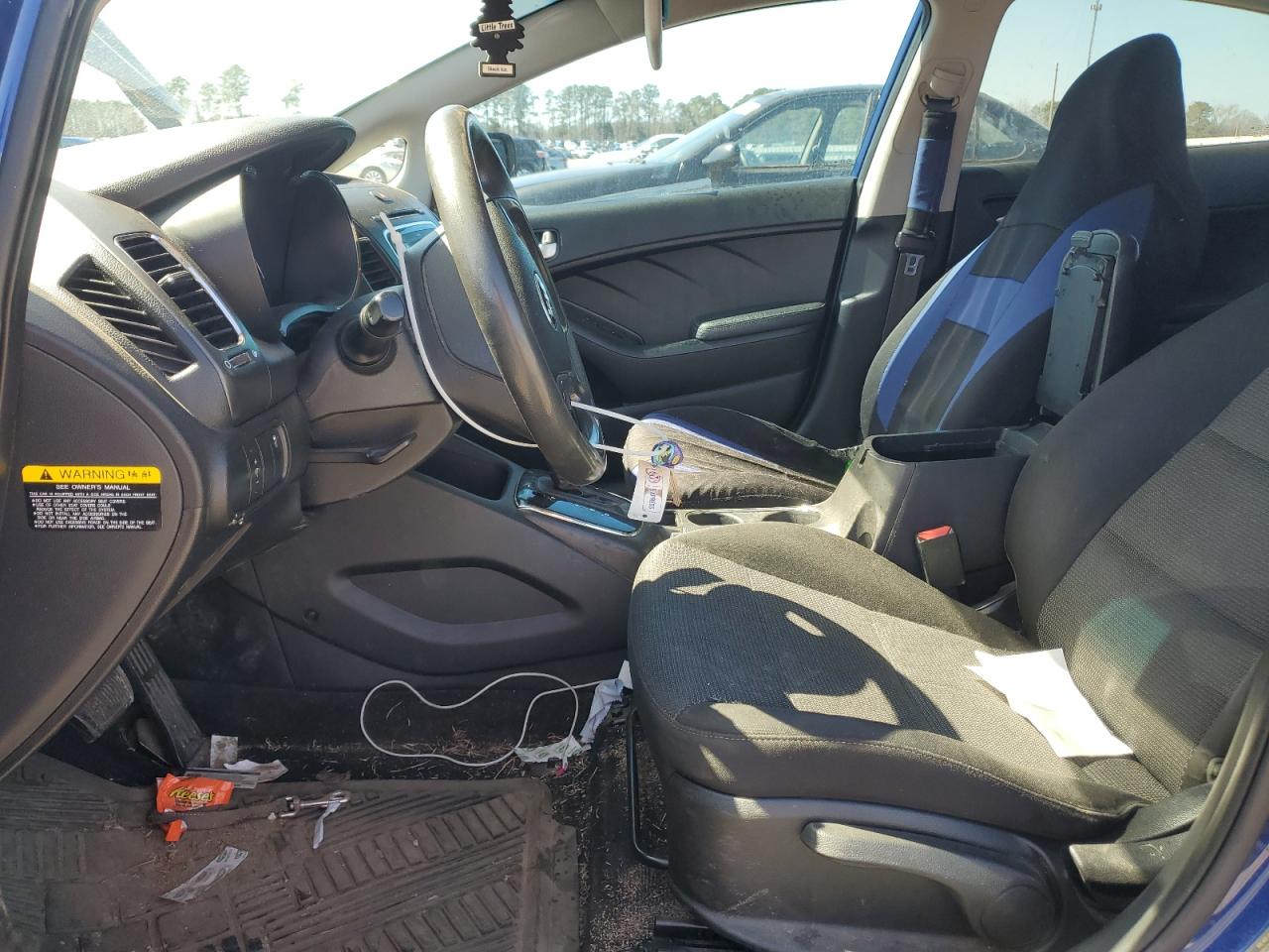 2017 KIA Forte VIN 3KPFK4A74HE152860 Copart auction photo, rear end / front end damage thumbnail 7