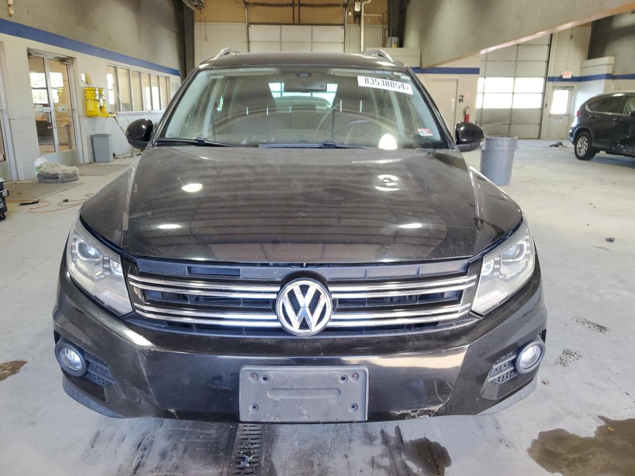 2016 Volkswagen Tiguan VIN WVGAV7AX4GW533871 Copart auction photo, water/flood damage thumbnail 5