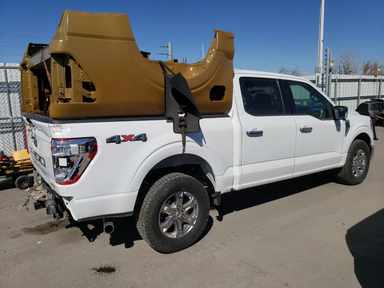2022 Ford F-150 VIN 1FTFW1E82NFA13835 Copart auction photo, rear end / minor dent/scratches damage thumbnail 3
