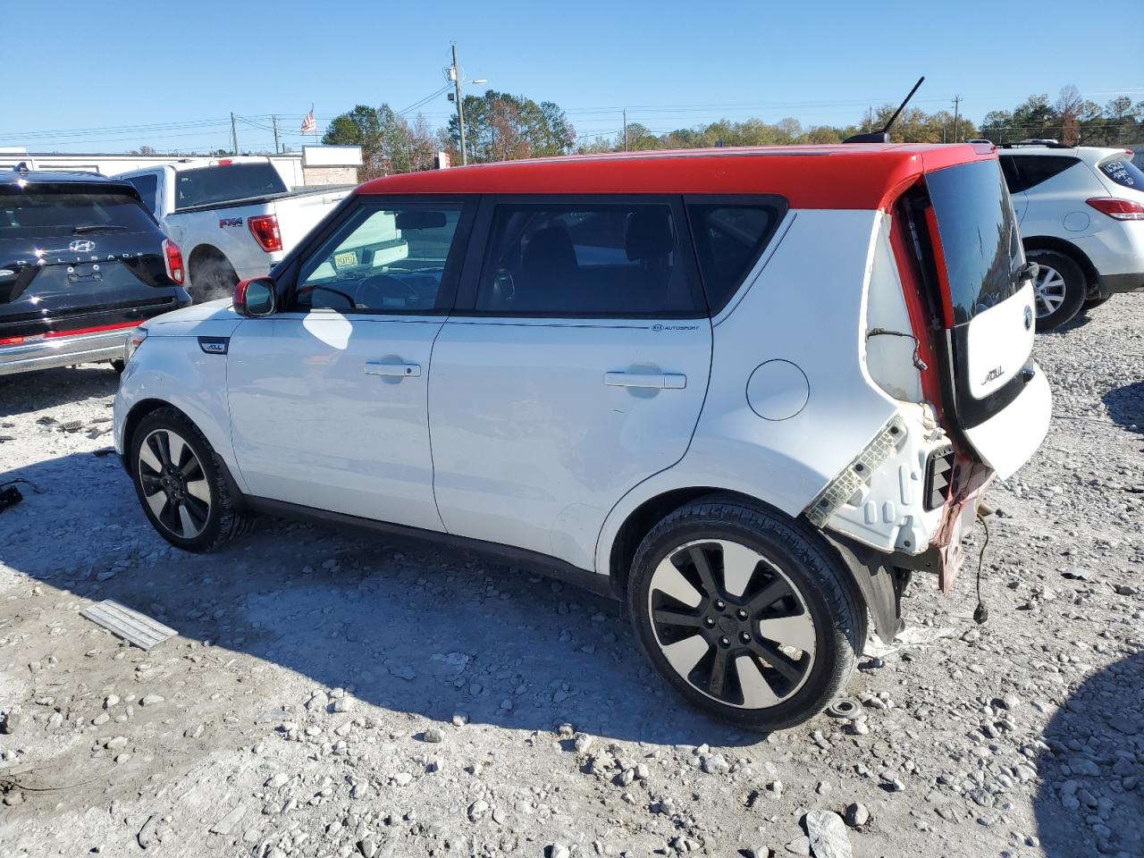 2019 KIA Soul VIN KNDJP3A51K7631359 Copart auction photo, rear end / minor dent/scratches damage thumbnail 2