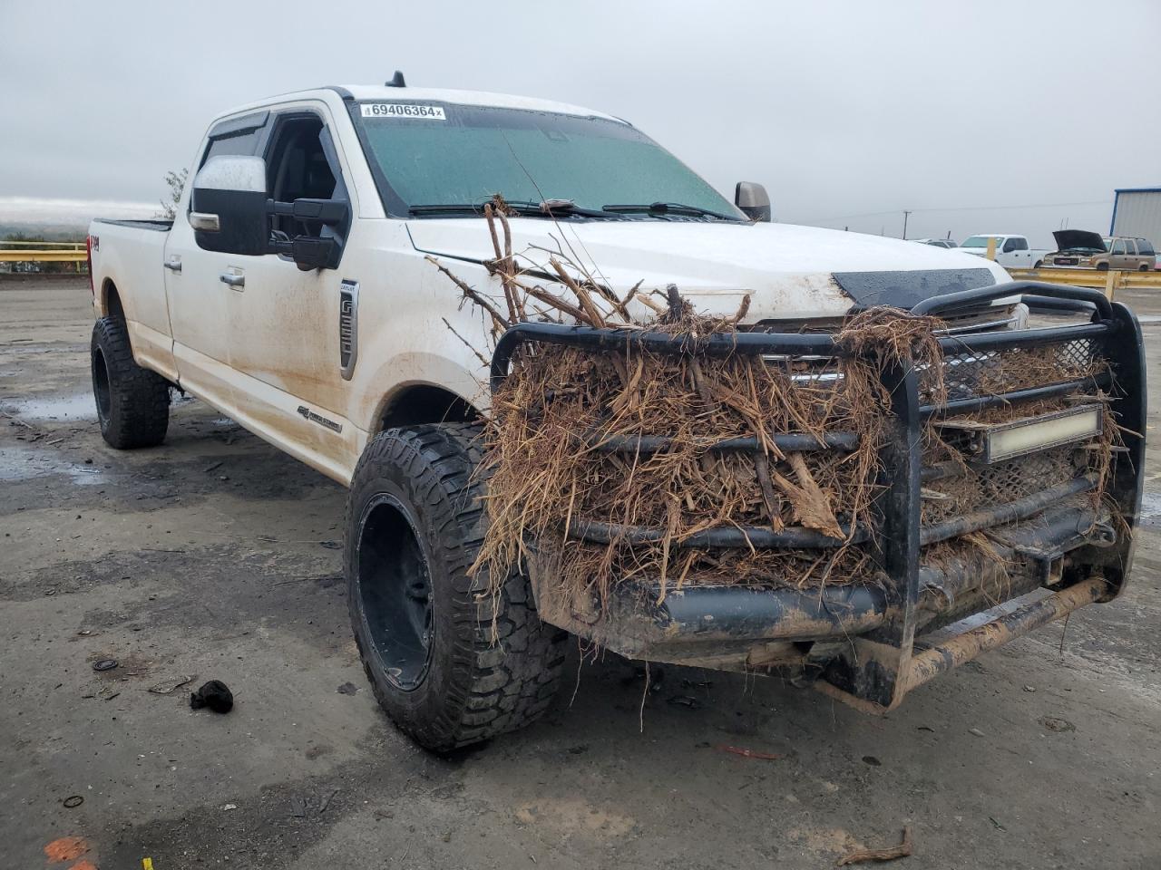 2019 Ford F350 VIN 1FT8W3BTXKEC96774 Copart auction photo, water/flood damage thumbnail 4