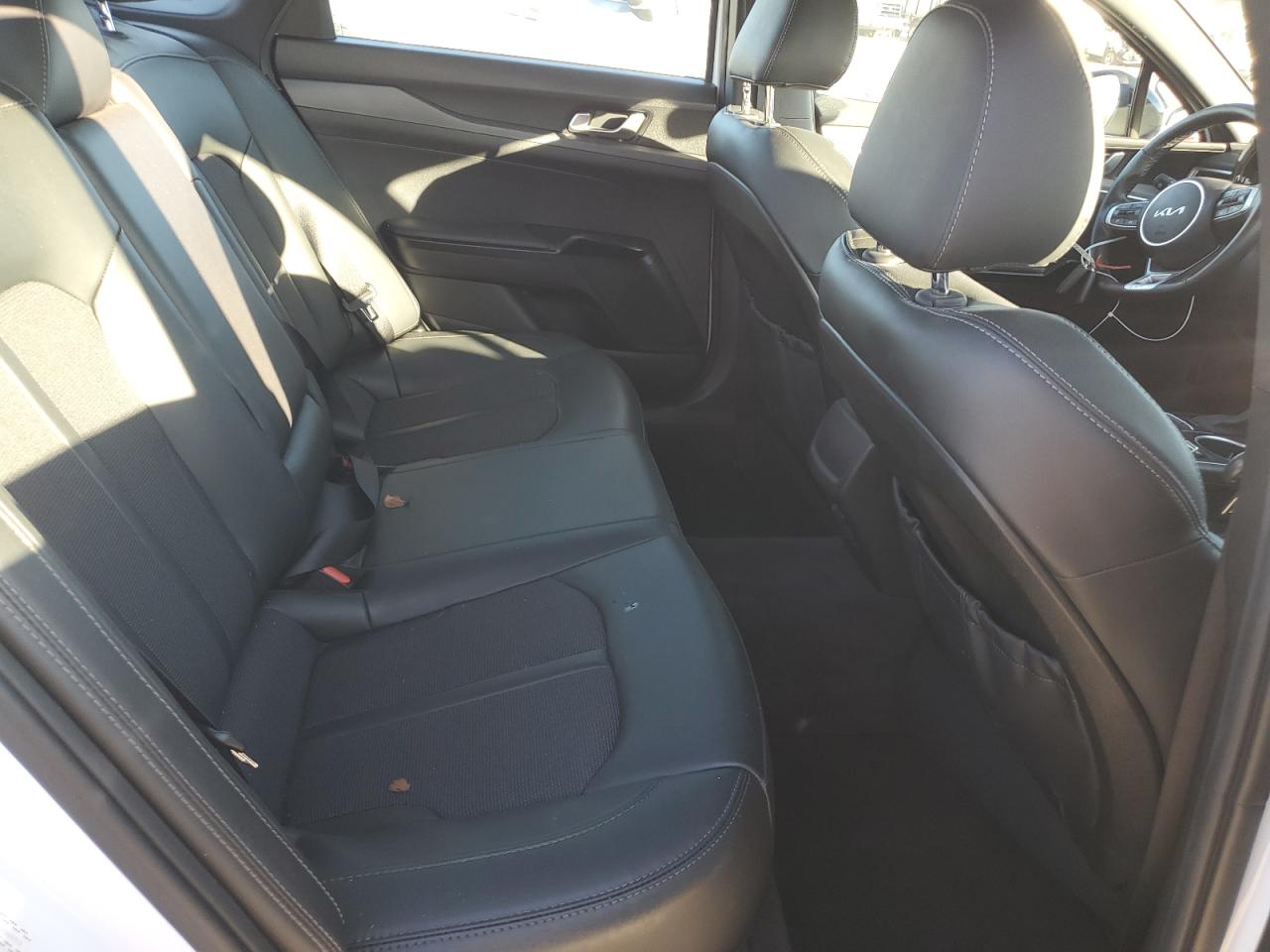 2023 KIA K5 VIN 5XXG64J23PG200853 Copart auction photo, top/roof / rear end damage thumbnail 10