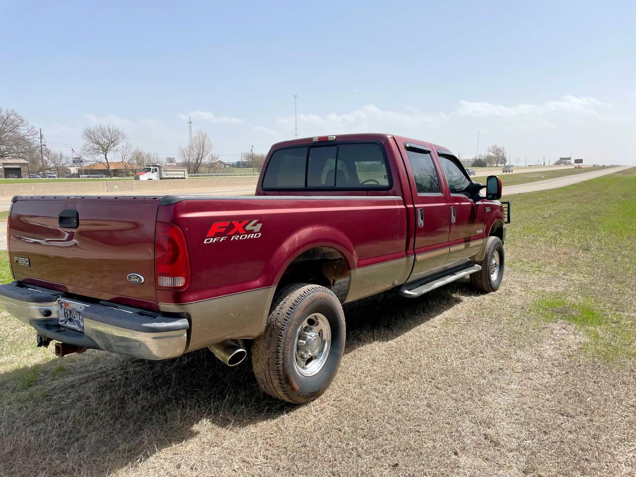 2004 Ford F350 VIN 1FTSW31P04EC72285 Copart auction photo, minor dent/scratches / normal wear damage thumbnail 4