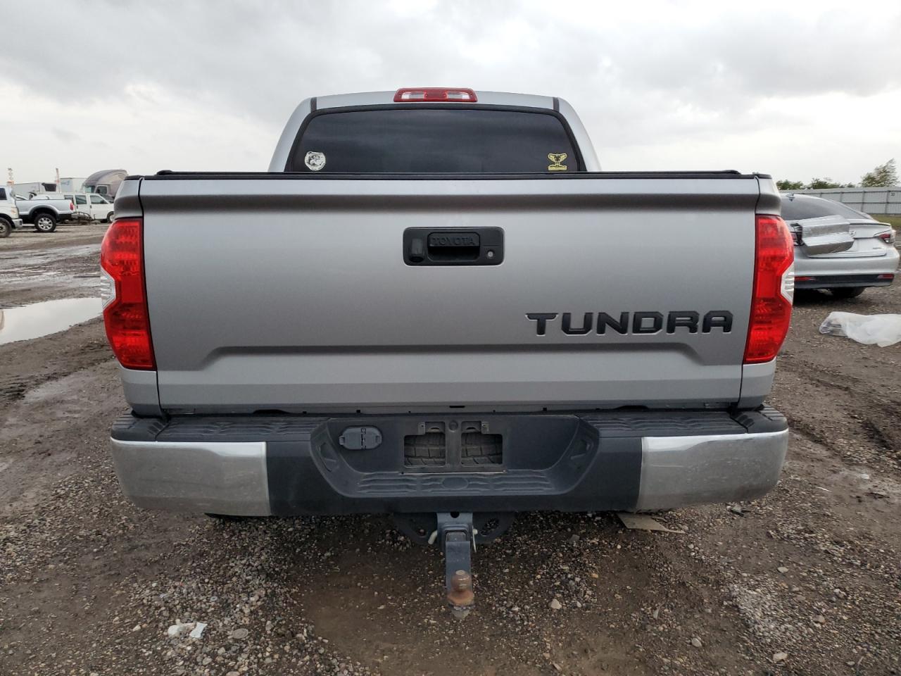 2019 Toyota Tundra VIN 5TFEM5F16KX143410 Copart auction photo, front end / minor dent/scratches damage thumbnail 6