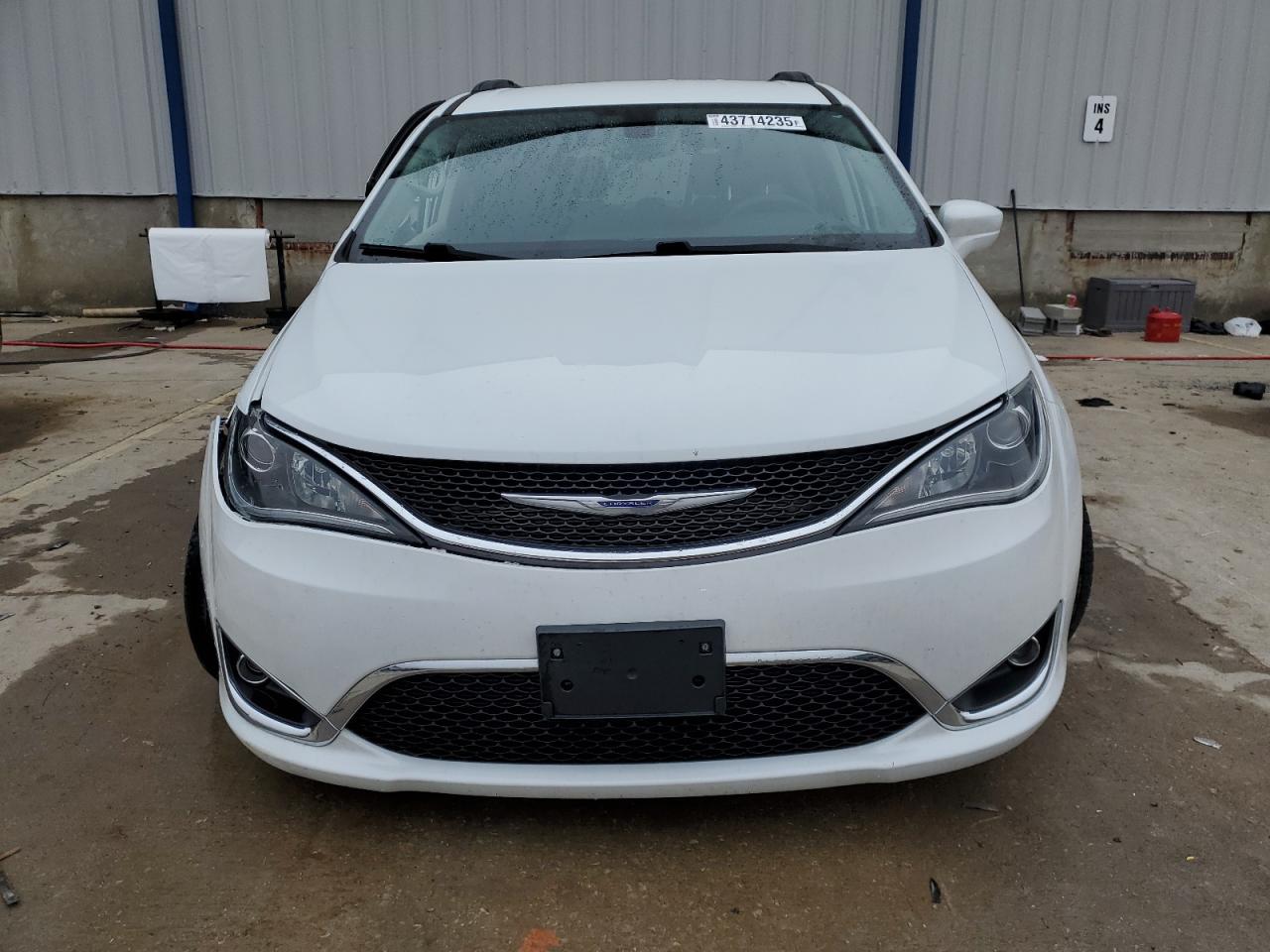 2020 Chrysler Pacifica VIN 2C4RC1FG1LR111711 Copart auction photo, all over damage thumbnail 5