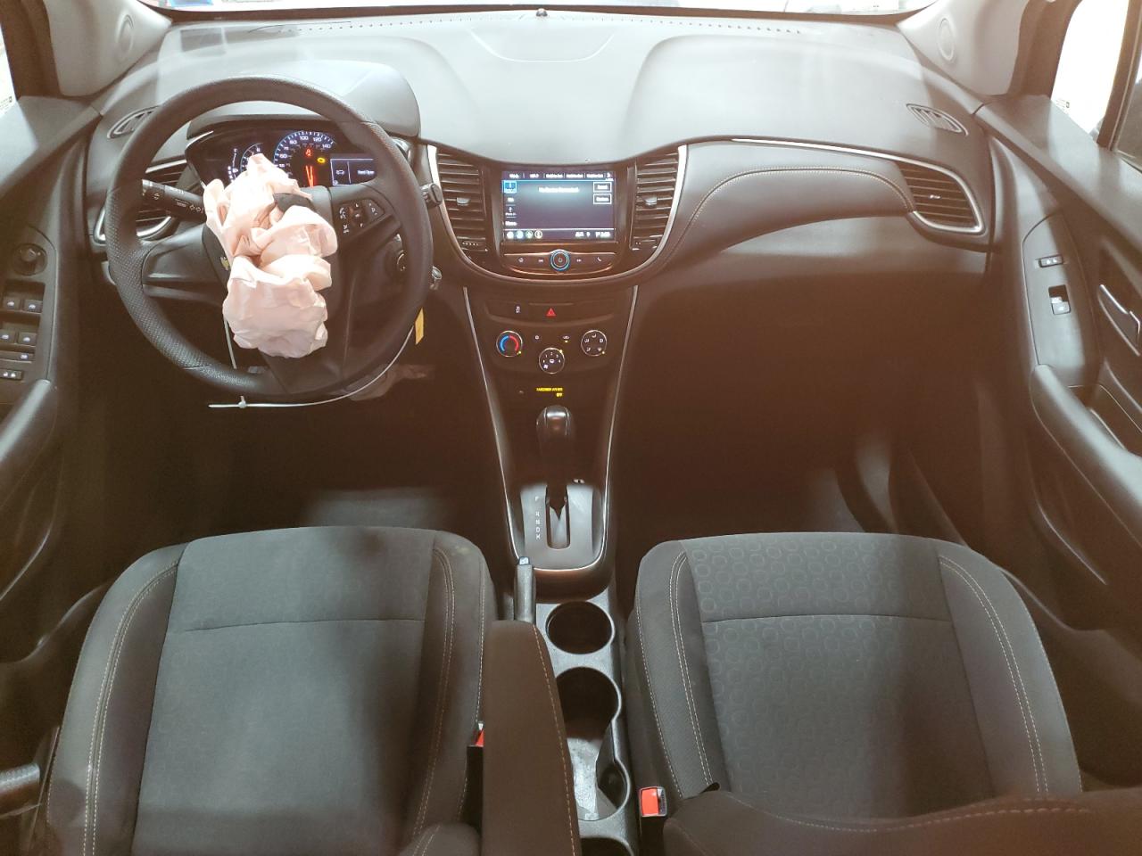2019 Chevrolet Trax VIN 3GNCJKSB1KL359620 Copart auction photo, front end damage thumbnail 8