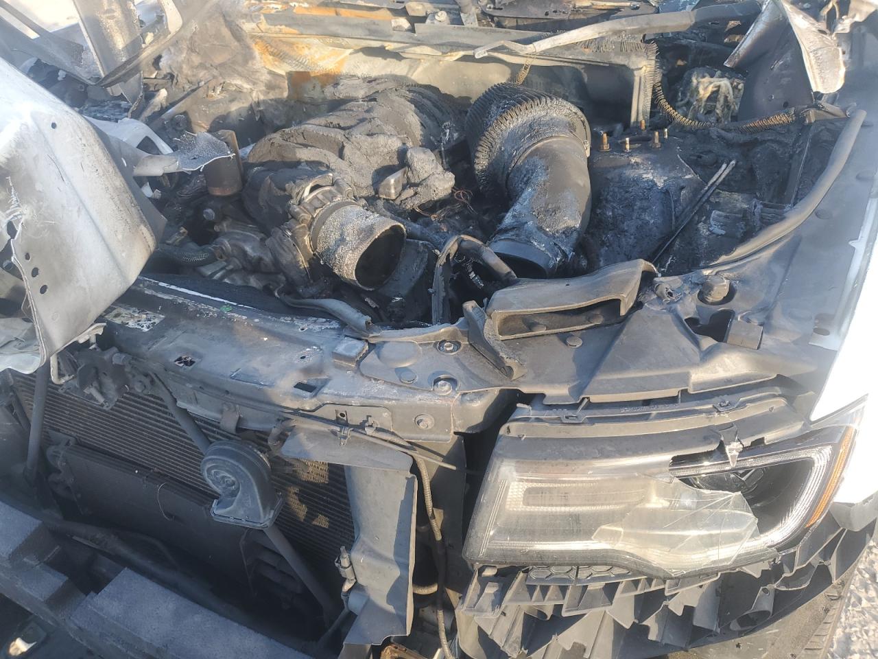 2014 Jeep Grand Cherokee VIN 1C4RJFDJ8EC290018 Copart auction photo, burn damage thumbnail 11