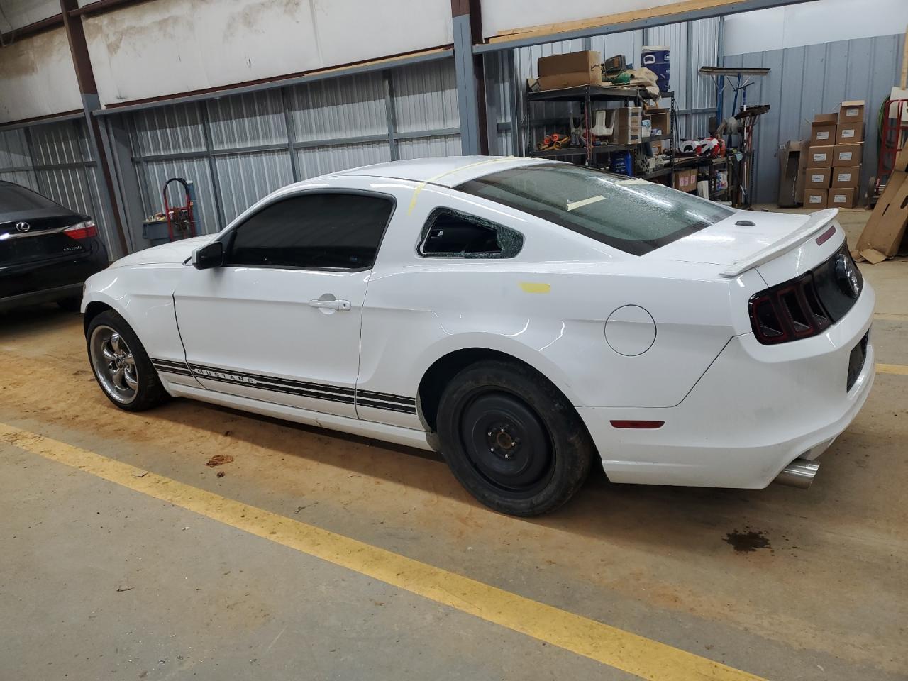 2014 Ford Mustang VIN 1ZVBP8AM0E5232495 Copart auction photo, front end / side damage thumbnail 2