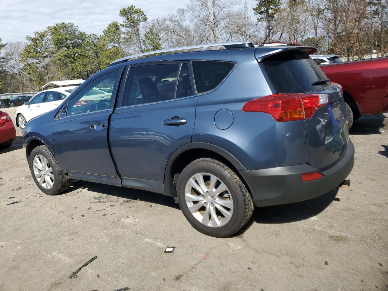 2013 Toyota RAV 4 VIN JTMYFREV8DD024264 Copart auction photo, front end damage thumbnail 2