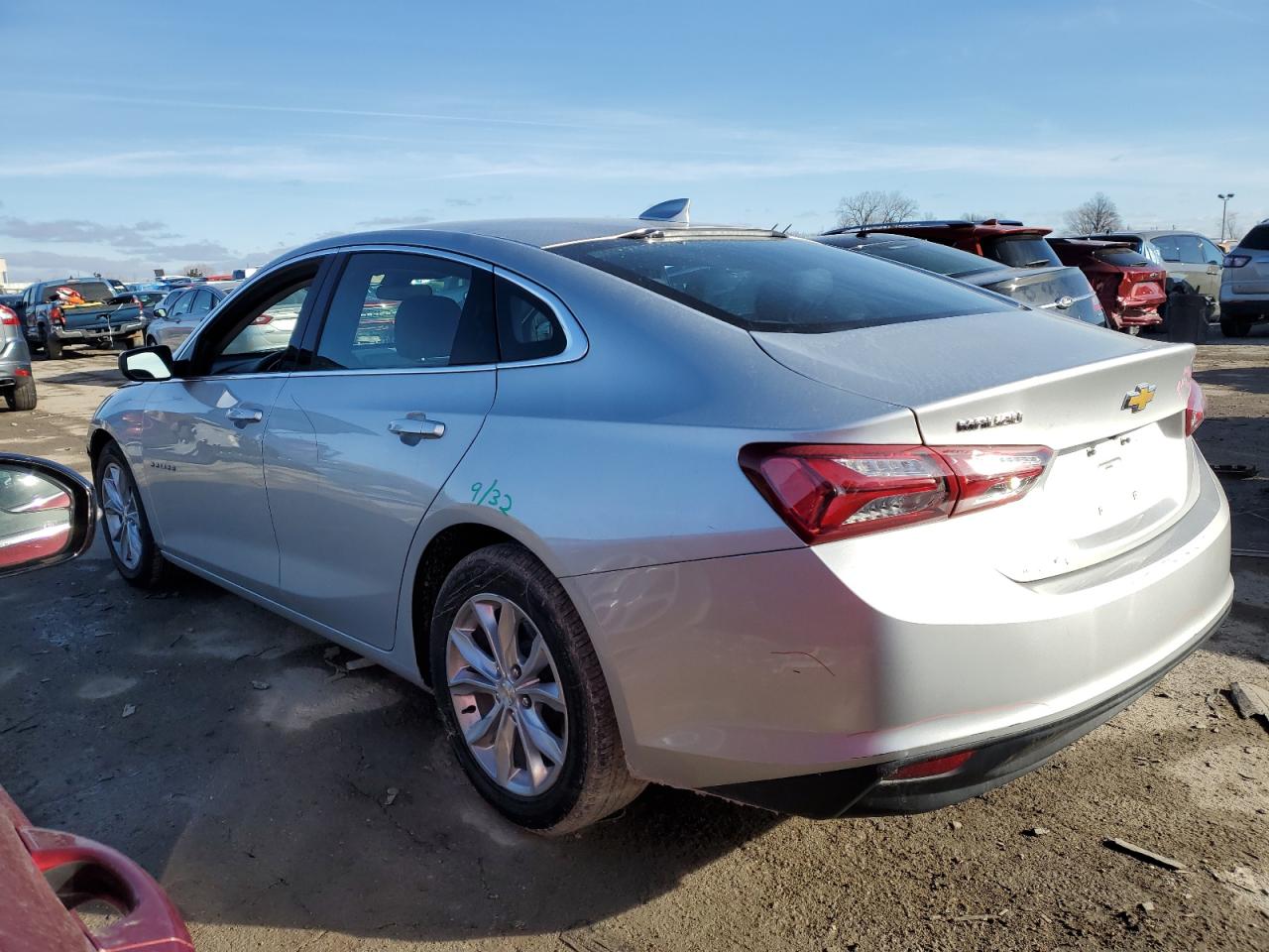 2022 Chevrolet Malibu VIN 1G1ZD5ST9NF144031 Copart auction photo, front end / minor dent/scratches damage thumbnail 2