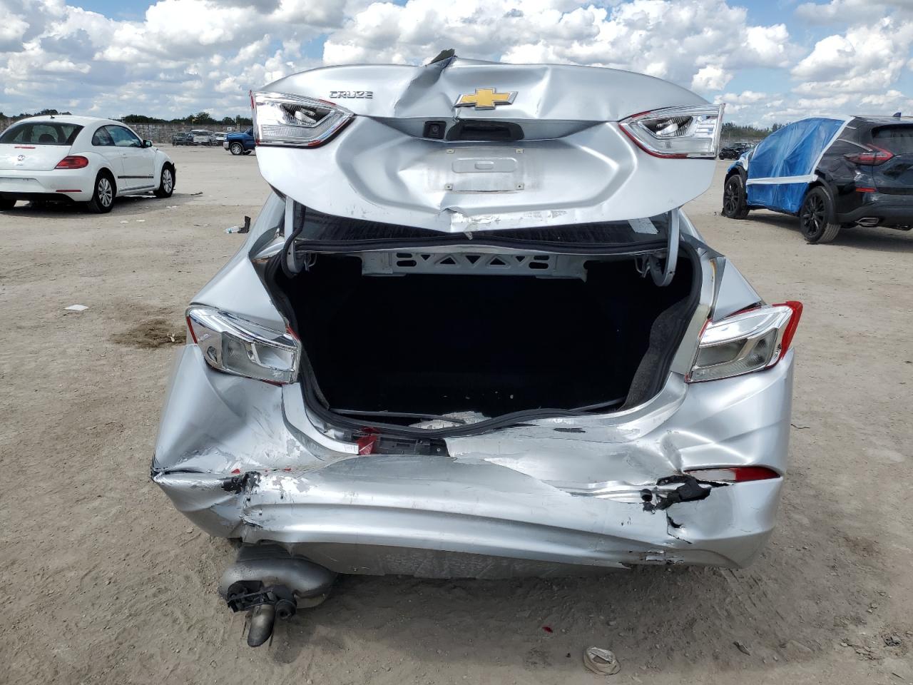 2017 Chevrolet Cruze VIN 1G1BC5SM8H7255777 Copart auction photo, rear end / front end damage thumbnail 6