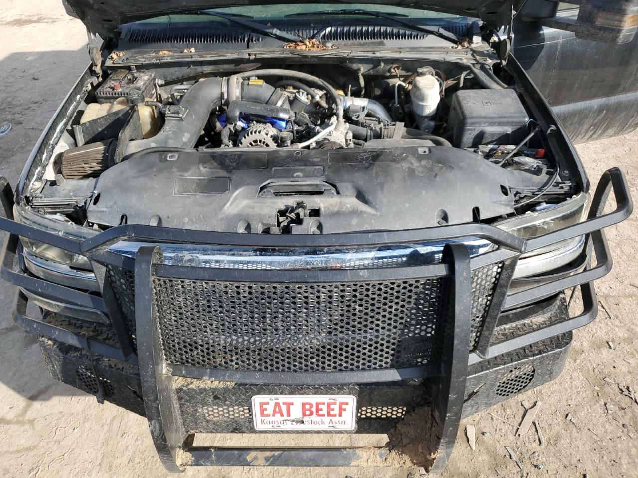 2005 GMC Sierra VIN 1GTHK23205F964169 Copart auction photo, side / rear end damage thumbnail 12