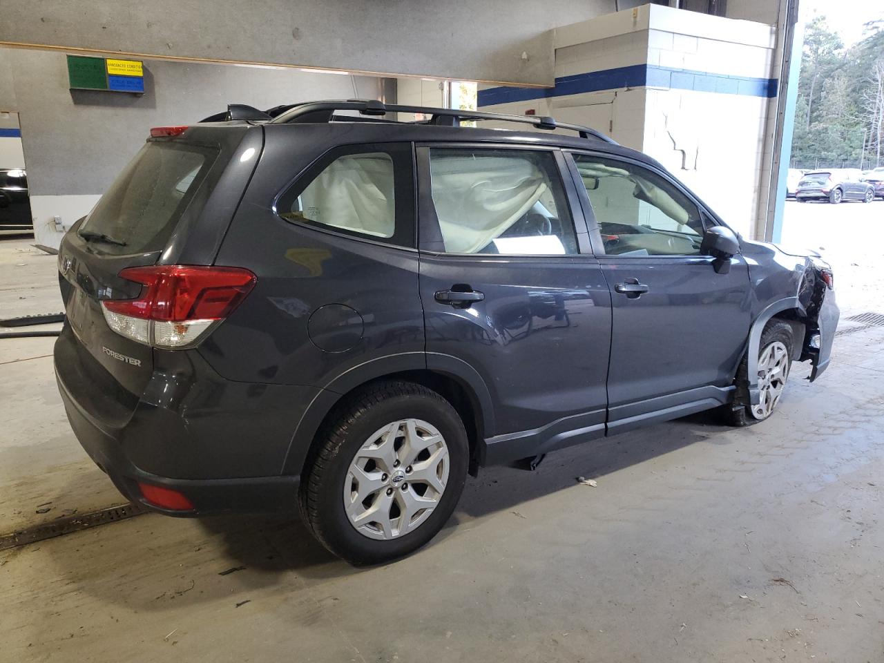 2019 Subaru Forester VIN JF2SKACC0KH438988 Copart auction photo, front end / side damage thumbnail 3
