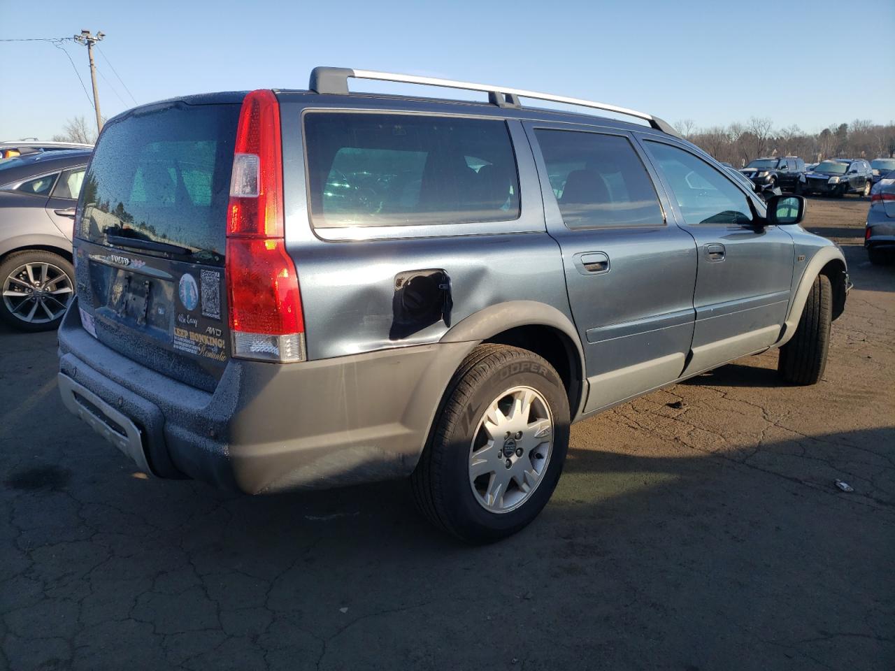 2006 Volvo XC70 VIN YV4SZ592661239830 Copart auction photo, front end / minor dent/scratches damage thumbnail 3