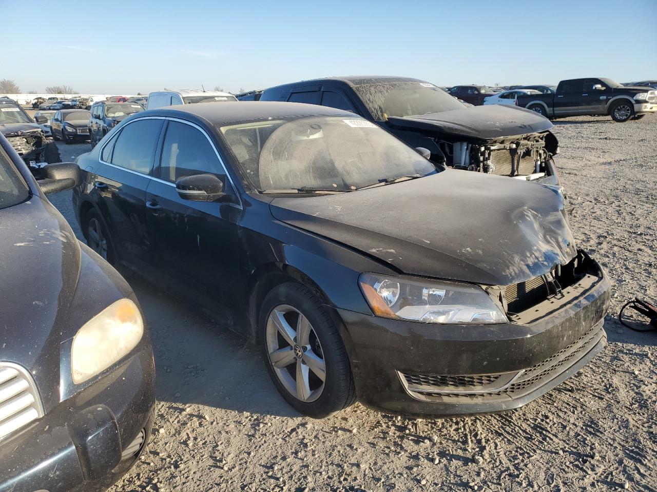 2015 Volkswagen Passat VIN 1VWBT7A34FC066105 Copart auction photo, front end damage thumbnail 4