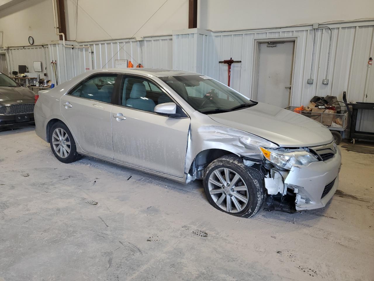2014 Toyota Camry VIN 4T4BF1FK8ER430186 Copart auction photo, front end damage thumbnail 4