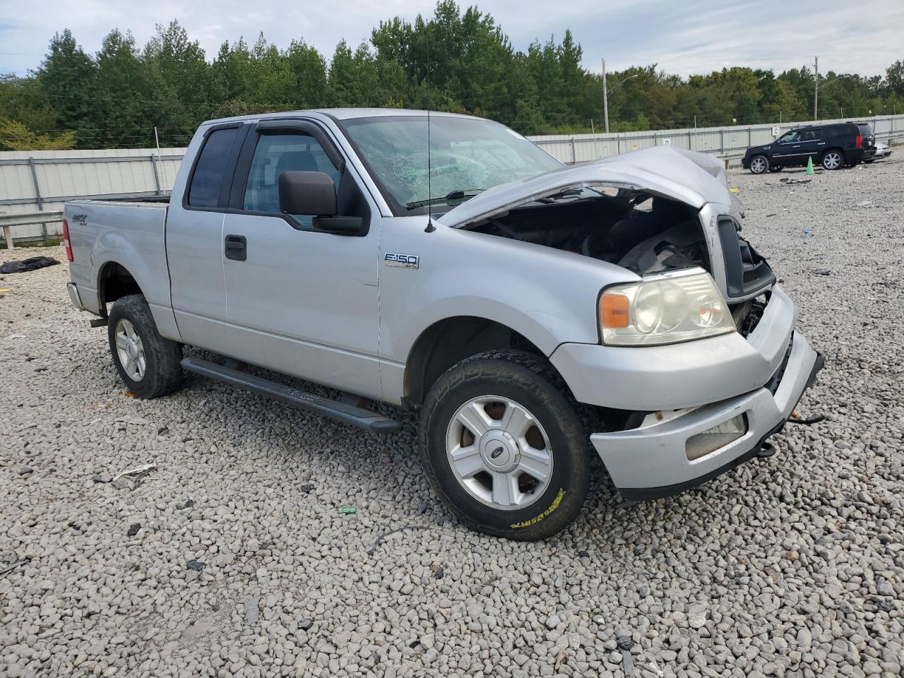 2005 Ford F-150 VIN 1FTRX14W45FB08052 Copart auction photo, front end damage thumbnail 4