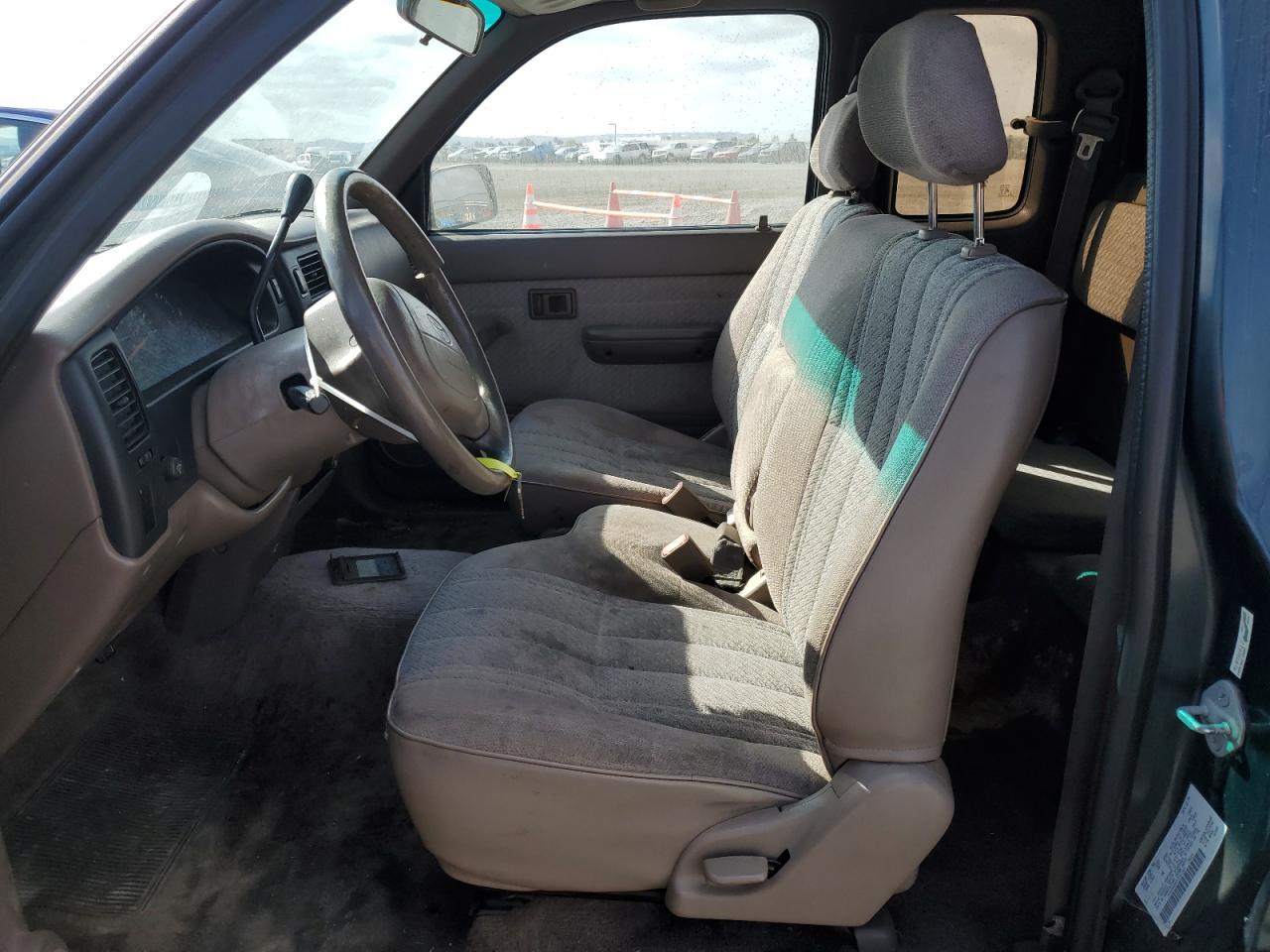 1996 Toyota Tacoma VIN 4TAVN52N3TZ147163 Copart auction photo, minor dent/scratches damage thumbnail 7