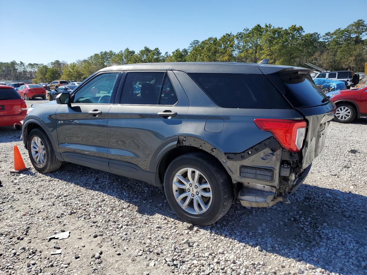 2020 Ford Explorer VIN 1FMSK8BH9LGB55268 Copart auction photo, rear end / side damage thumbnail 2