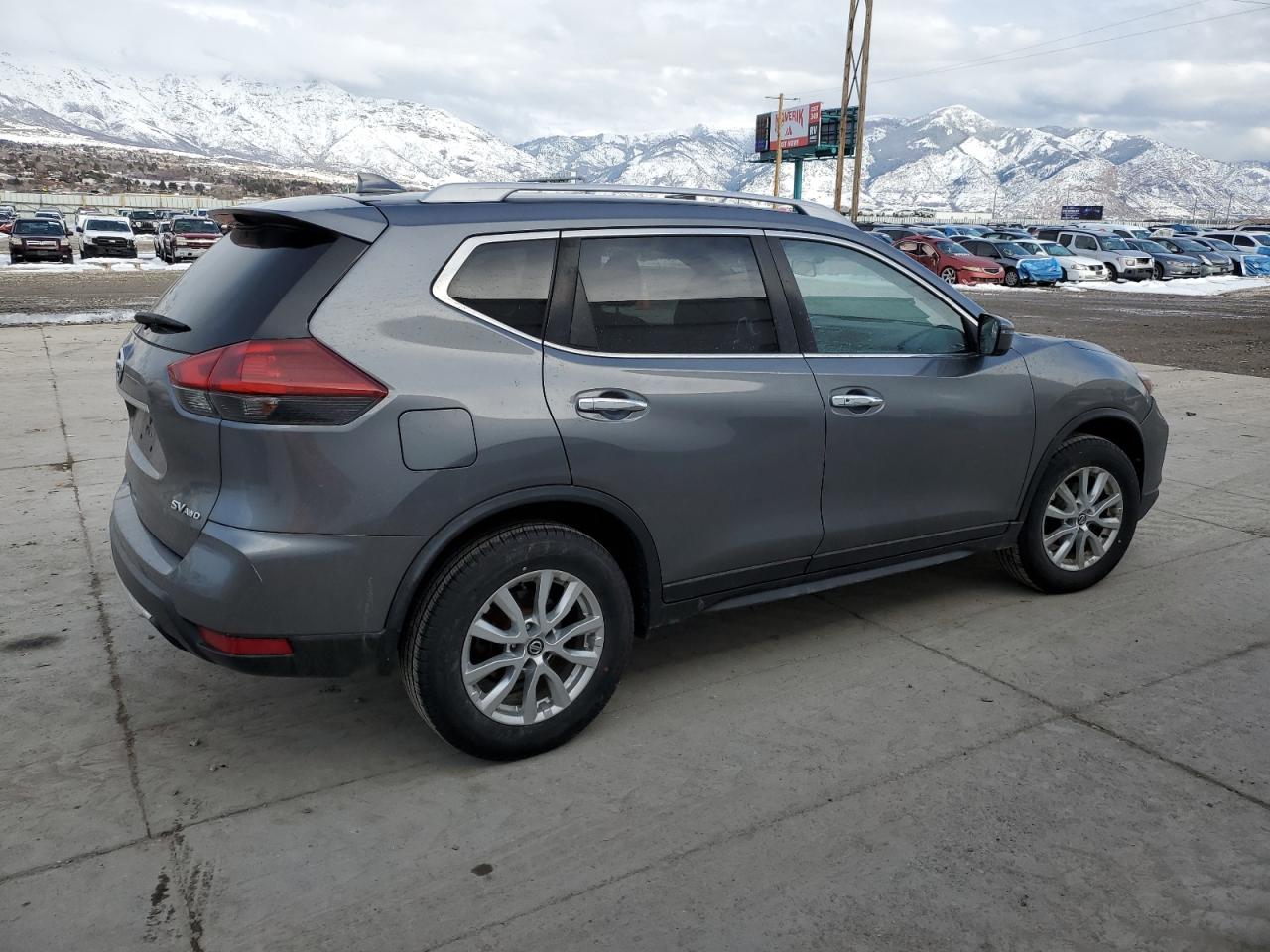 2018 Nissan Rogue VIN JN8AT2MV4JW300401 Copart auction photo, rear end / front end damage thumbnail 3