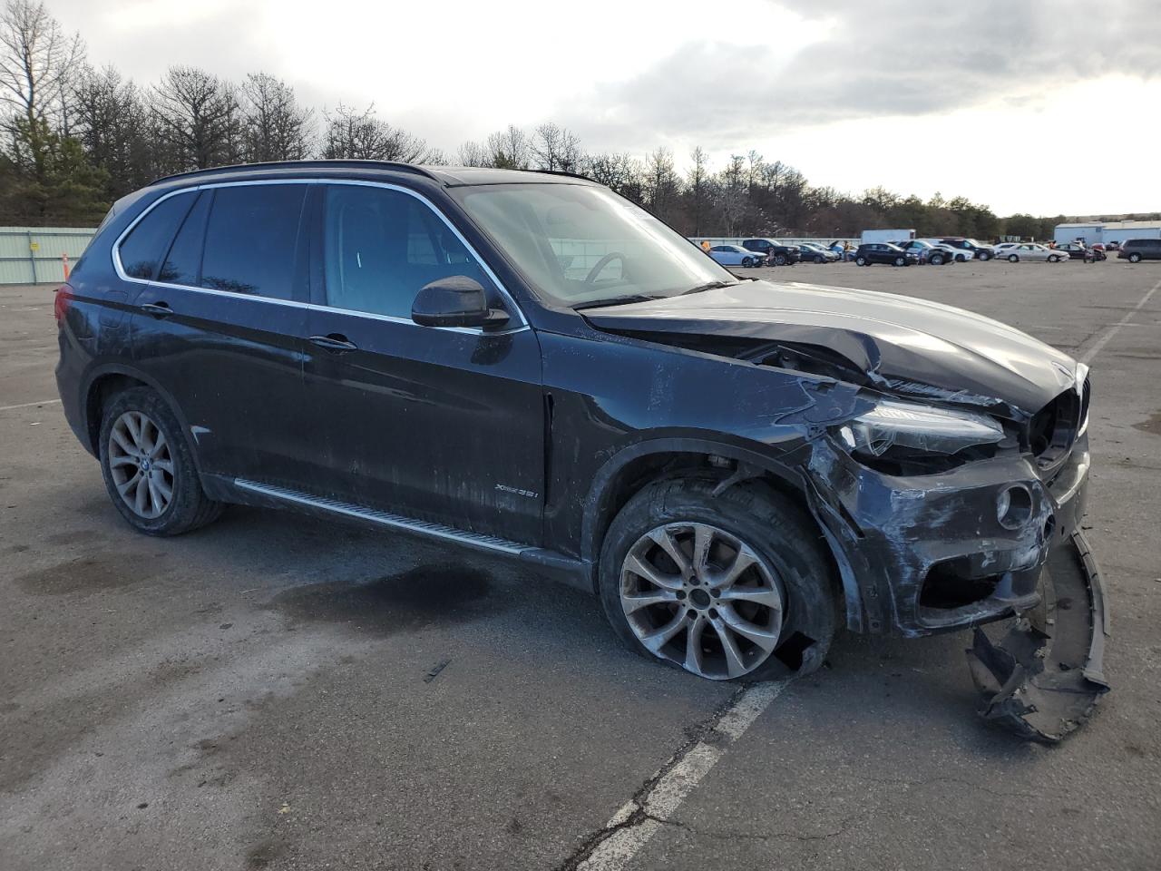 2016 BMW X5 VIN 5UXKR0C53G0S92855 Copart auction photo, front end / minor dent/scratches damage thumbnail 4