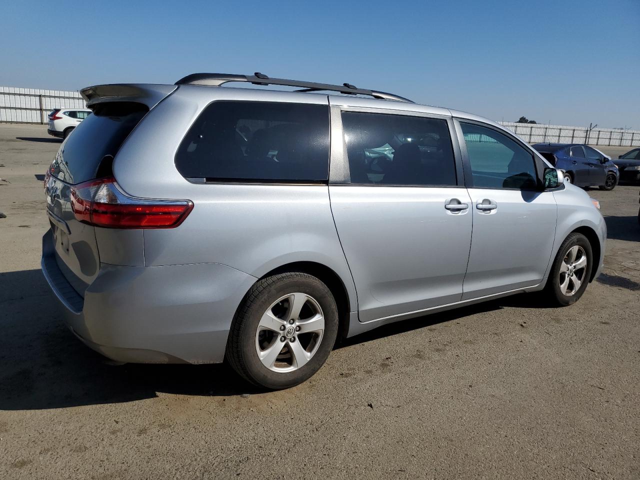 2015 Toyota Sienna VIN 5TDKK3DC7FS645405 Copart auction photo, undercarriage damage thumbnail 3