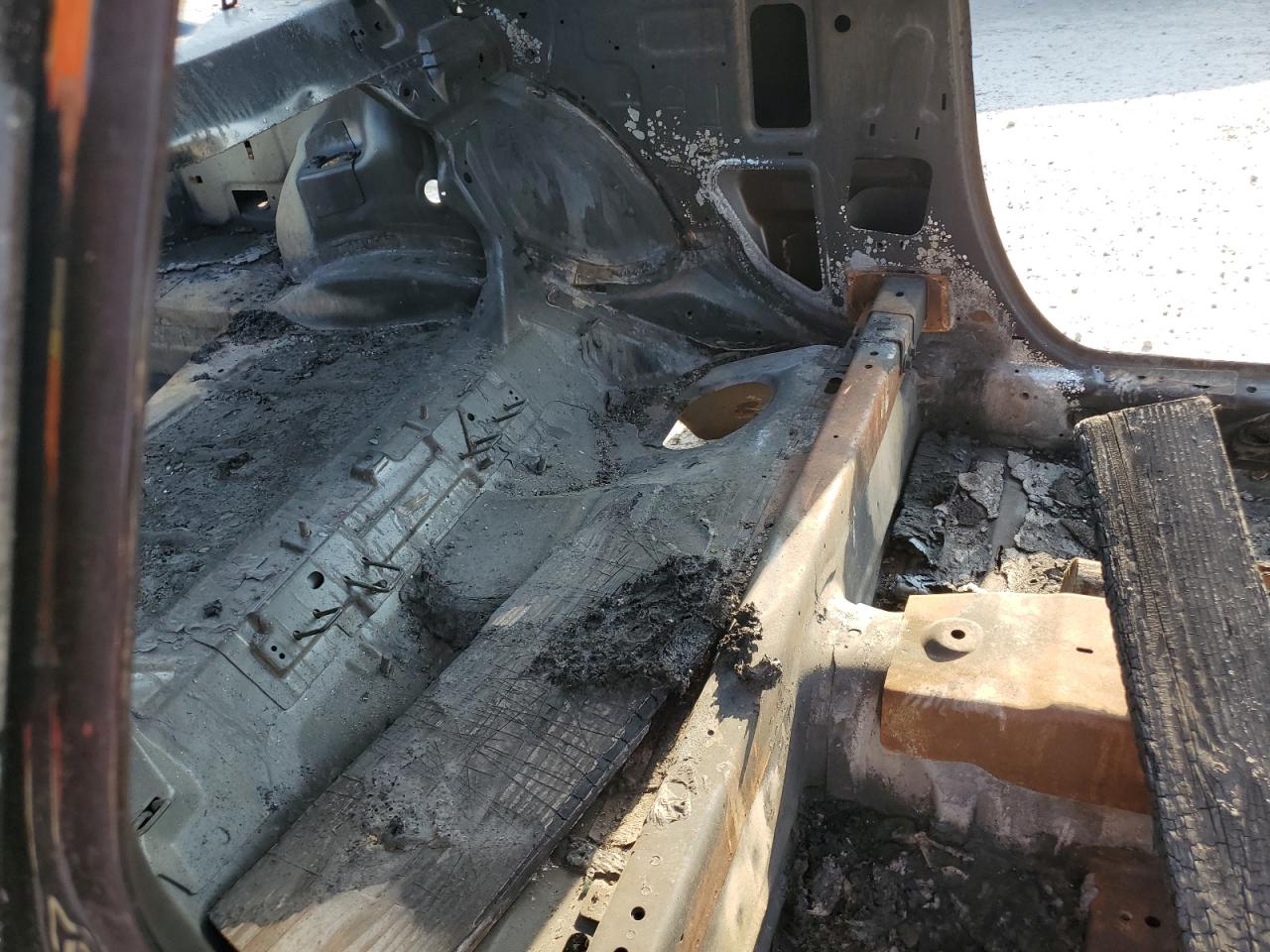 2015 Dodge Challenger VIN 2C3CDZC92FH500363 Copart auction photo, vandalism / stripped damage thumbnail 10