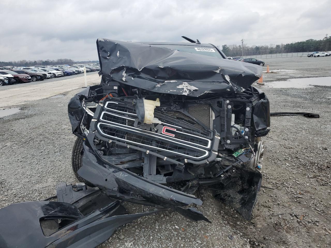 2017 GMC Yukon VIN 1GKS2GKC6HR239440 Copart auction photo, front end / side damage thumbnail 5