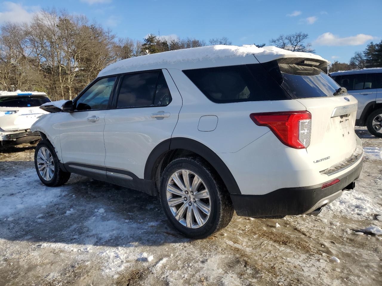 2020 Ford Explorer VIN 1FMSK8FHXLGA42536 Copart auction photo, front end / minor dent/scratches damage thumbnail 2