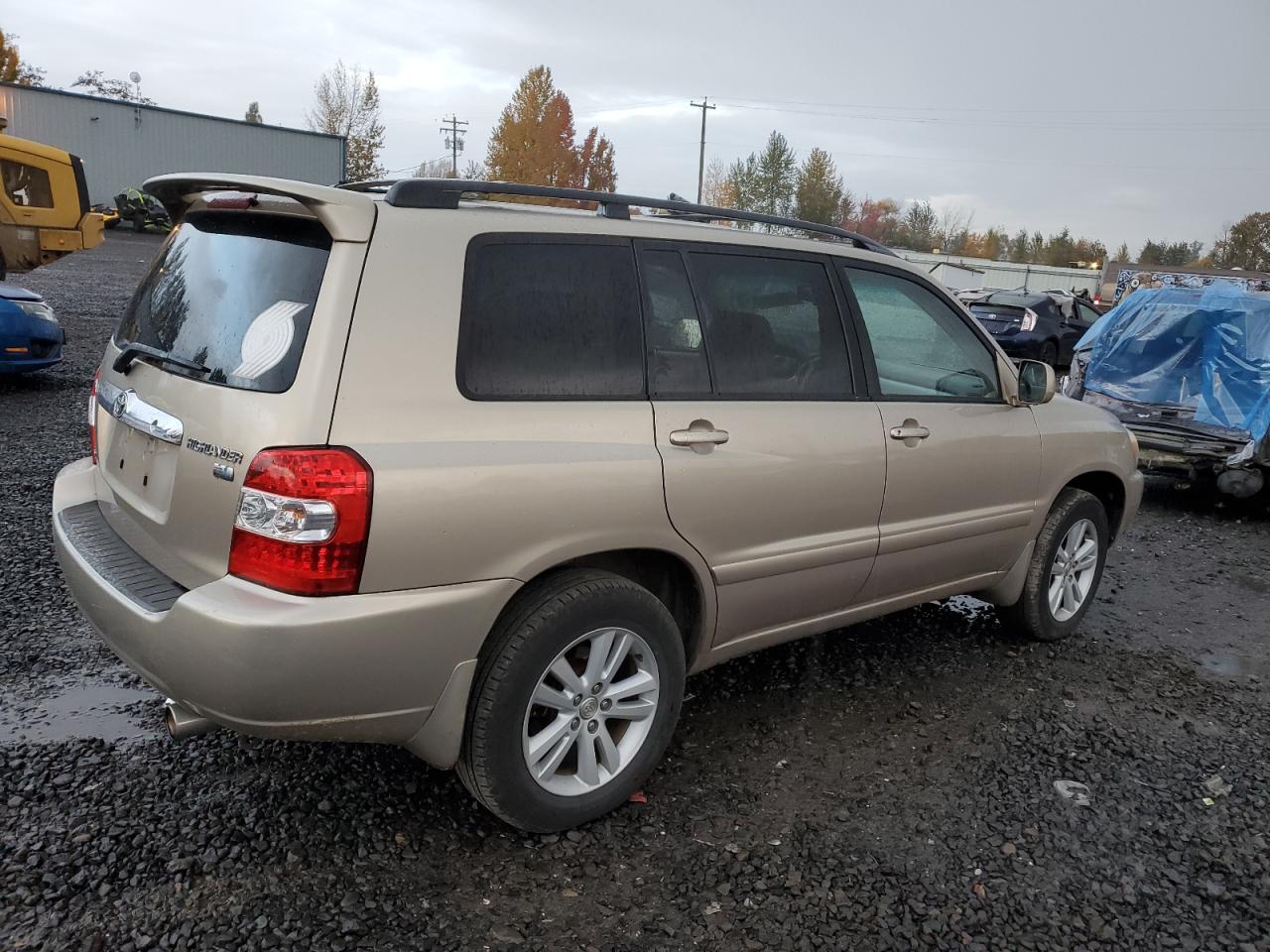 2006 Toyota Highlander VIN JTEEW21A060007784 Copart auction photo, all over / front end damage thumbnail 3