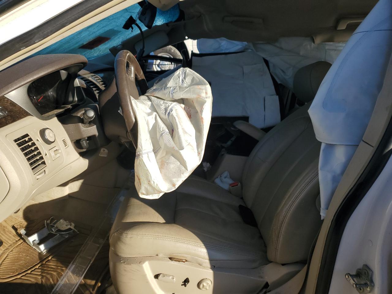 2009 Cadillac DTS VIN 1G6KD57YX9U136943 Copart auction photo, all over damage thumbnail 7