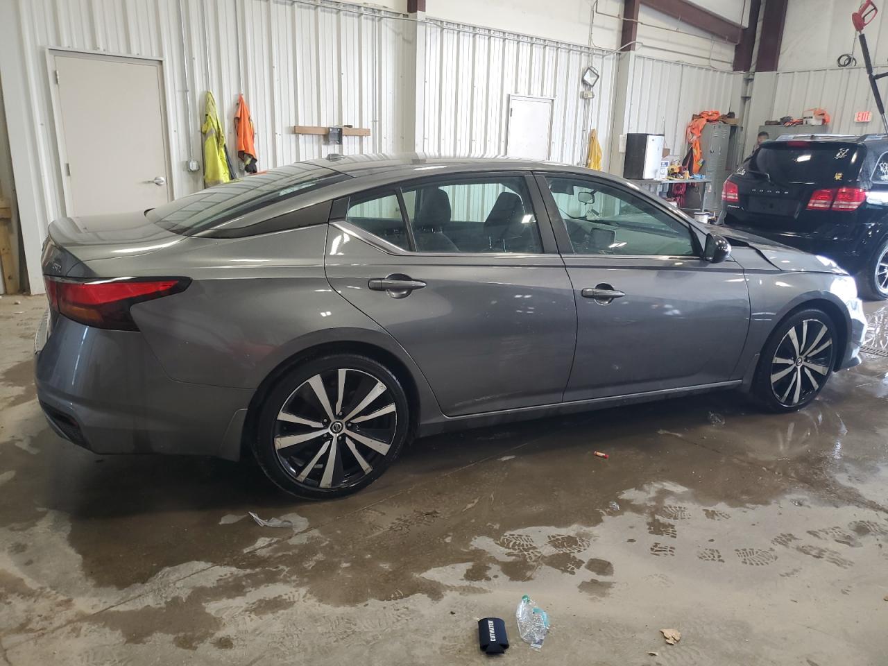 2022 Nissan Altima VIN 1N4BL4CV2NN387181 Copart auction photo, front end / side damage thumbnail 3