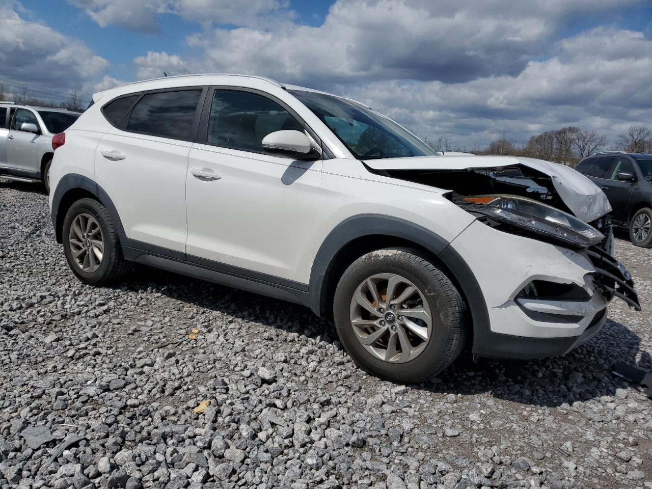 2016 Hyundai Tucson VIN KM8J3CA21GU225880 Copart auction photo, front end damage thumbnail 4