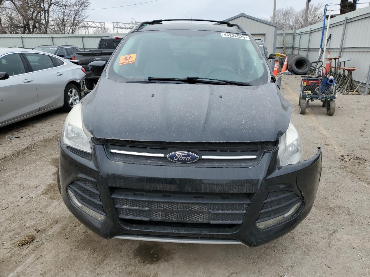 2013 Ford Escape VIN 1FMCU0GXXDUB76102 Copart auction photo, front end / side damage thumbnail 5