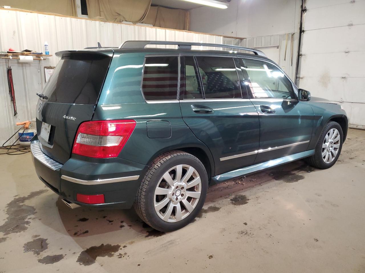 2010 Mercedes-Benz GLK-klasse VIN WDCGG8HB3AF466187 Copart auction photo, front end / minor dent/scratches damage thumbnail 3