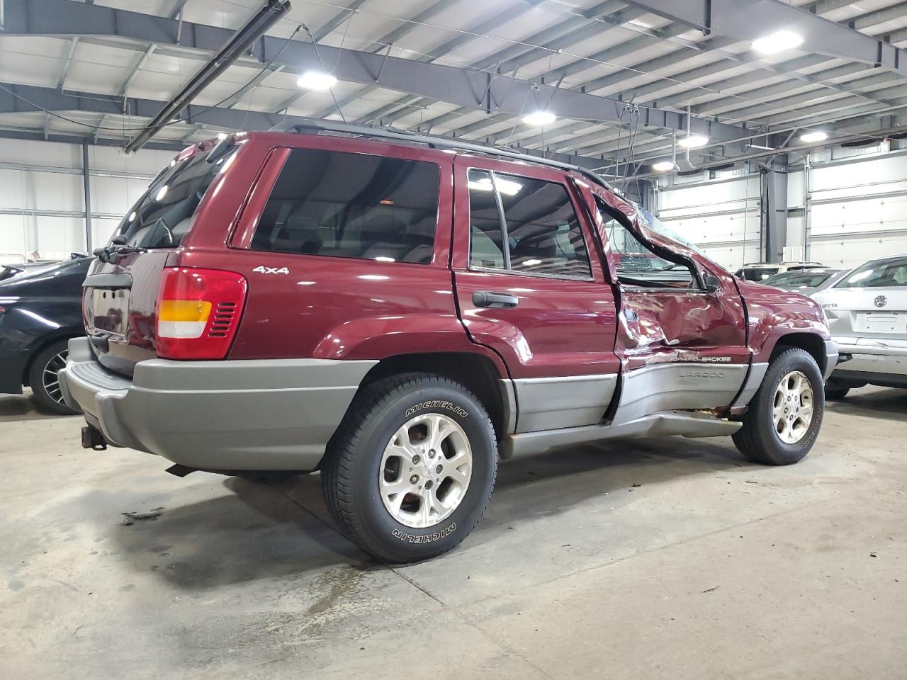 1999 Jeep Grand Cherokee VIN 1J4GW58S2XC591967 Copart auction photo, side / top/roof damage thumbnail 3
