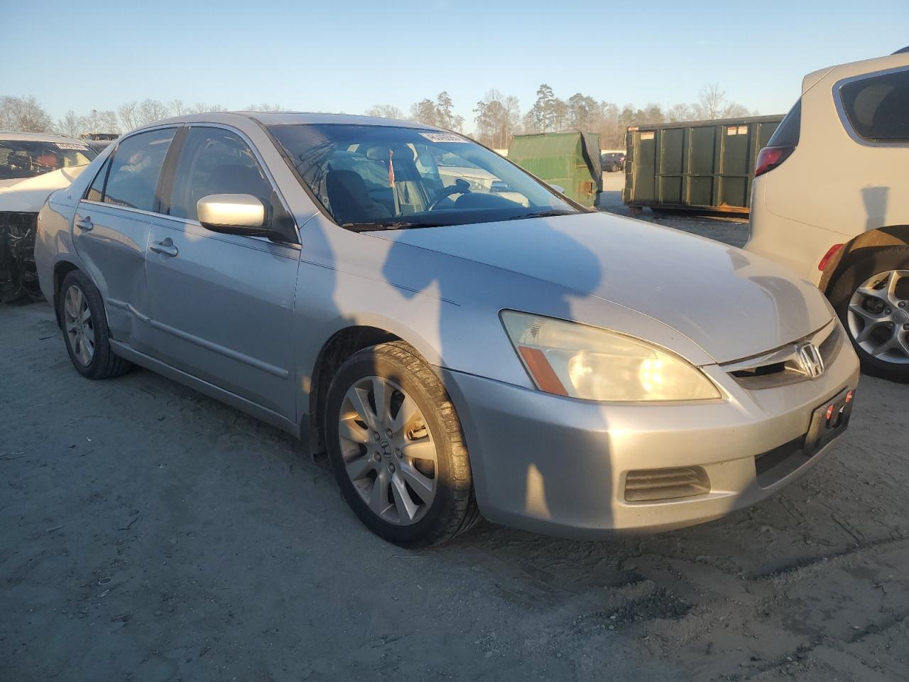 2007 Honda Accord VIN 1HGCM66547A059047 Copart auction photo, side damage thumbnail 4