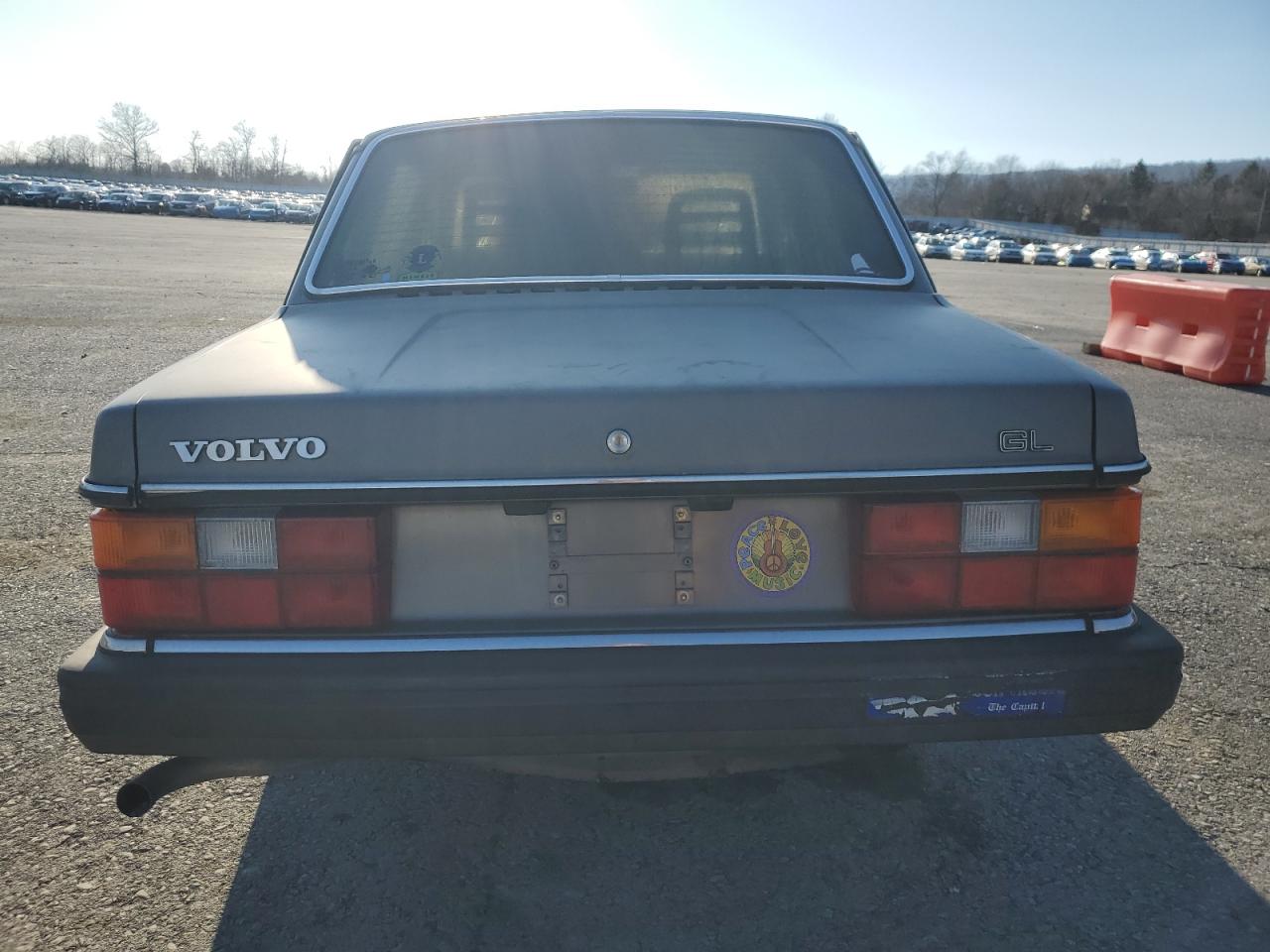 1985 Volvo 240 Series VIN YV1AX884XF1101503 Copart auction photo, burn - engine / burn - interior damage thumbnail 6
