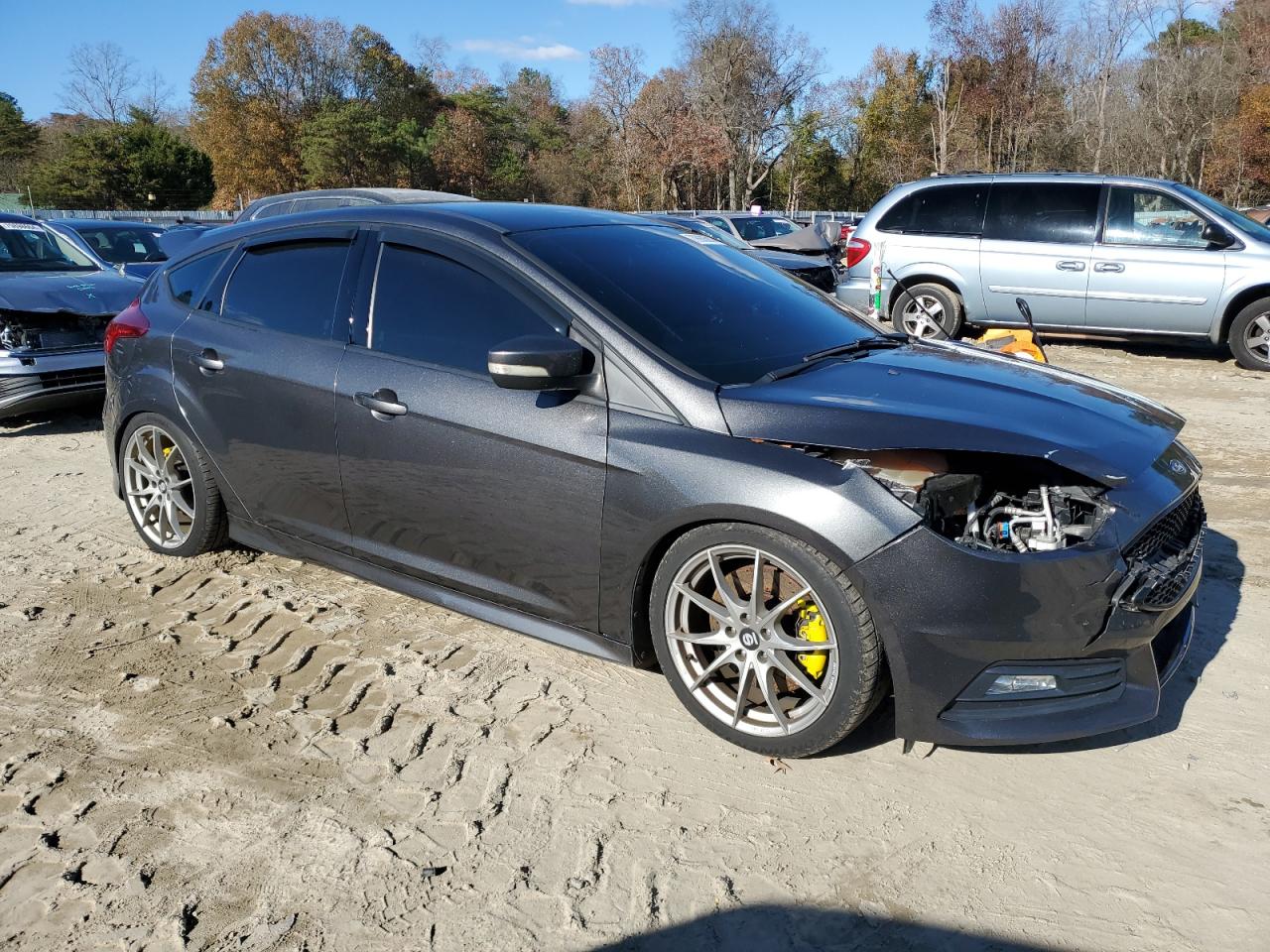 2018 Ford Focus VIN 1FADP3L99JL234782 Copart auction photo, front end / minor dent/scratches damage thumbnail 4