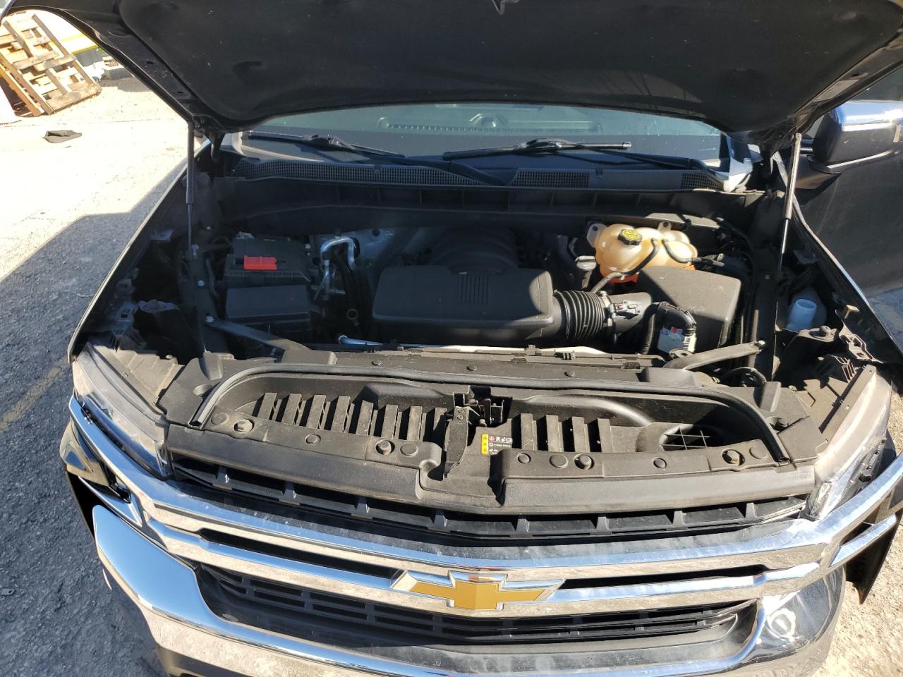 2022 Chevrolet Silverado VIN 1GCUYDED2NZ122746 Copart auction photo, front end damage thumbnail 11