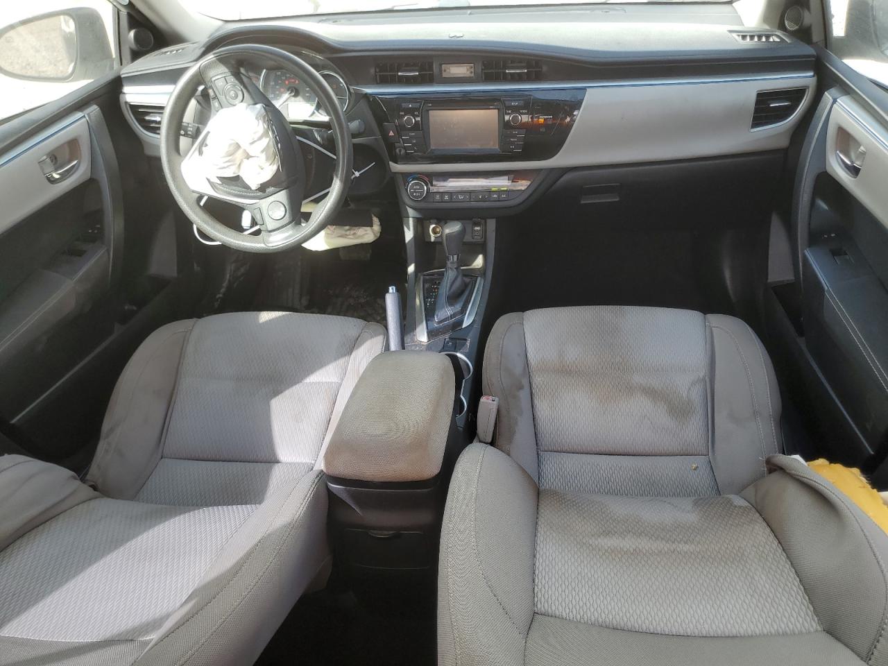 2016 Toyota Corolla VIN 5YFBURHE6GP478389 Copart auction photo, front end / minor dent/scratches damage thumbnail 8