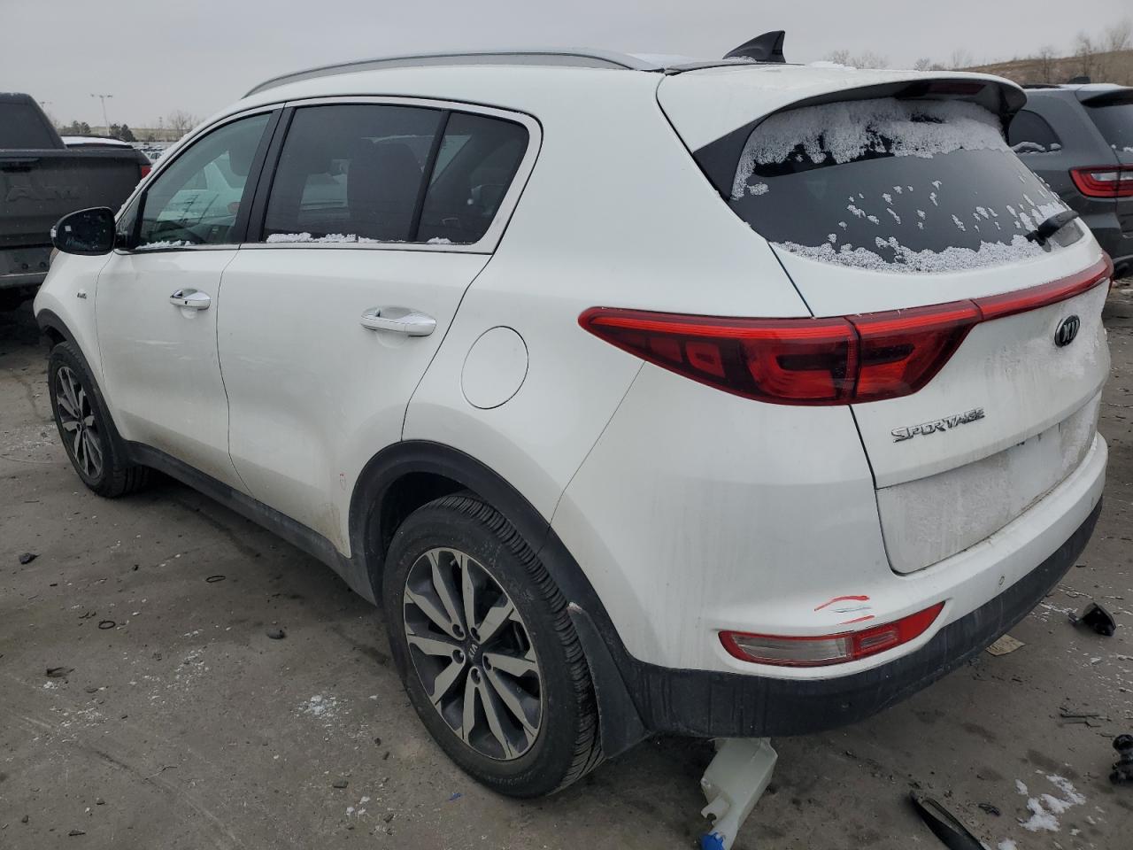 2017 KIA Sportage VIN KNDPNCAC6H7126165 Copart auction photo, front end damage thumbnail 2