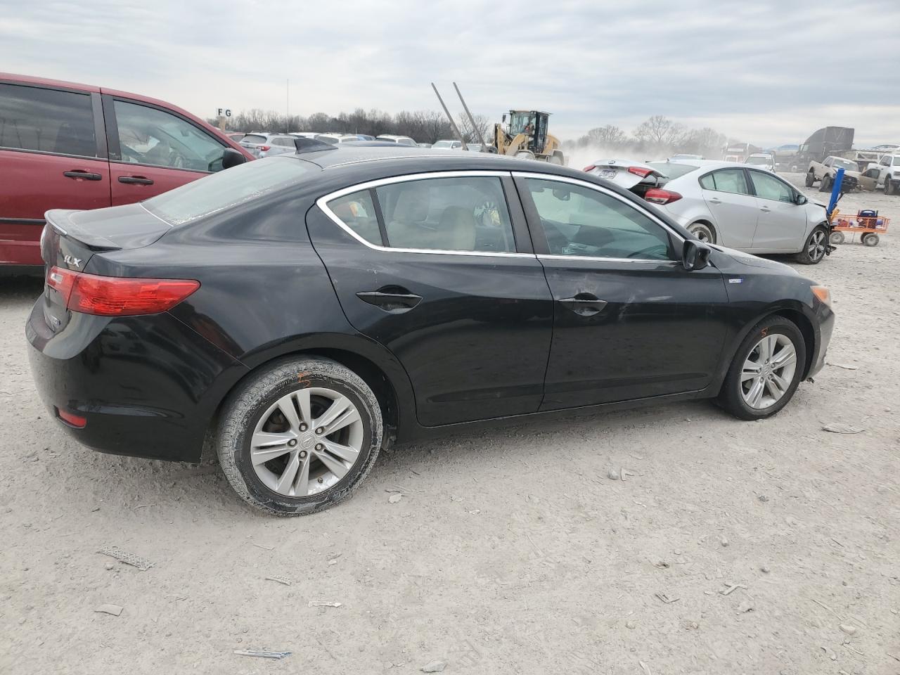 2013 Acura ILX VIN 19VDE3F77DE300844 Copart auction photo, front end / undercarriage damage thumbnail 3