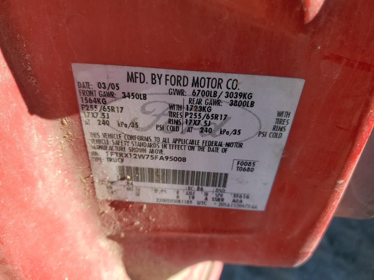 2005 Ford F-150 VIN 1FTRX12W75FA95008 Copart auction photo, front end / rear end damage thumbnail 14