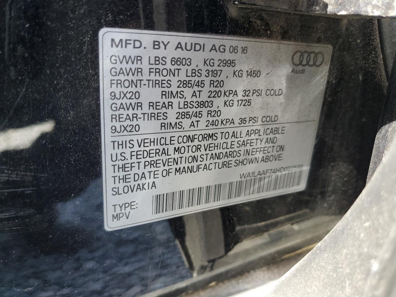 2017 Audi Q7 VIN WA1LAAF74HD022599 Copart auction photo, front end damage thumbnail 14