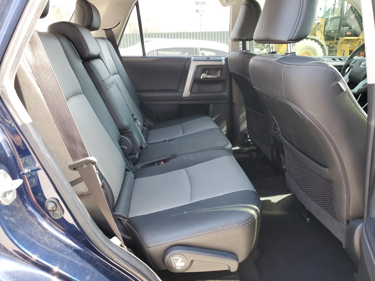 2022 Toyota 4Runner VIN JTENU5JR2N6069339 Copart auction photo, top/roof / front end damage thumbnail 11