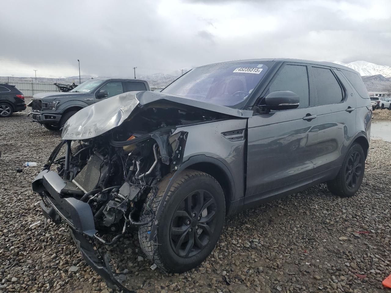 2019 Land Rover Discovery VIN SALRG2RV1K2400520 - Copart auction photo