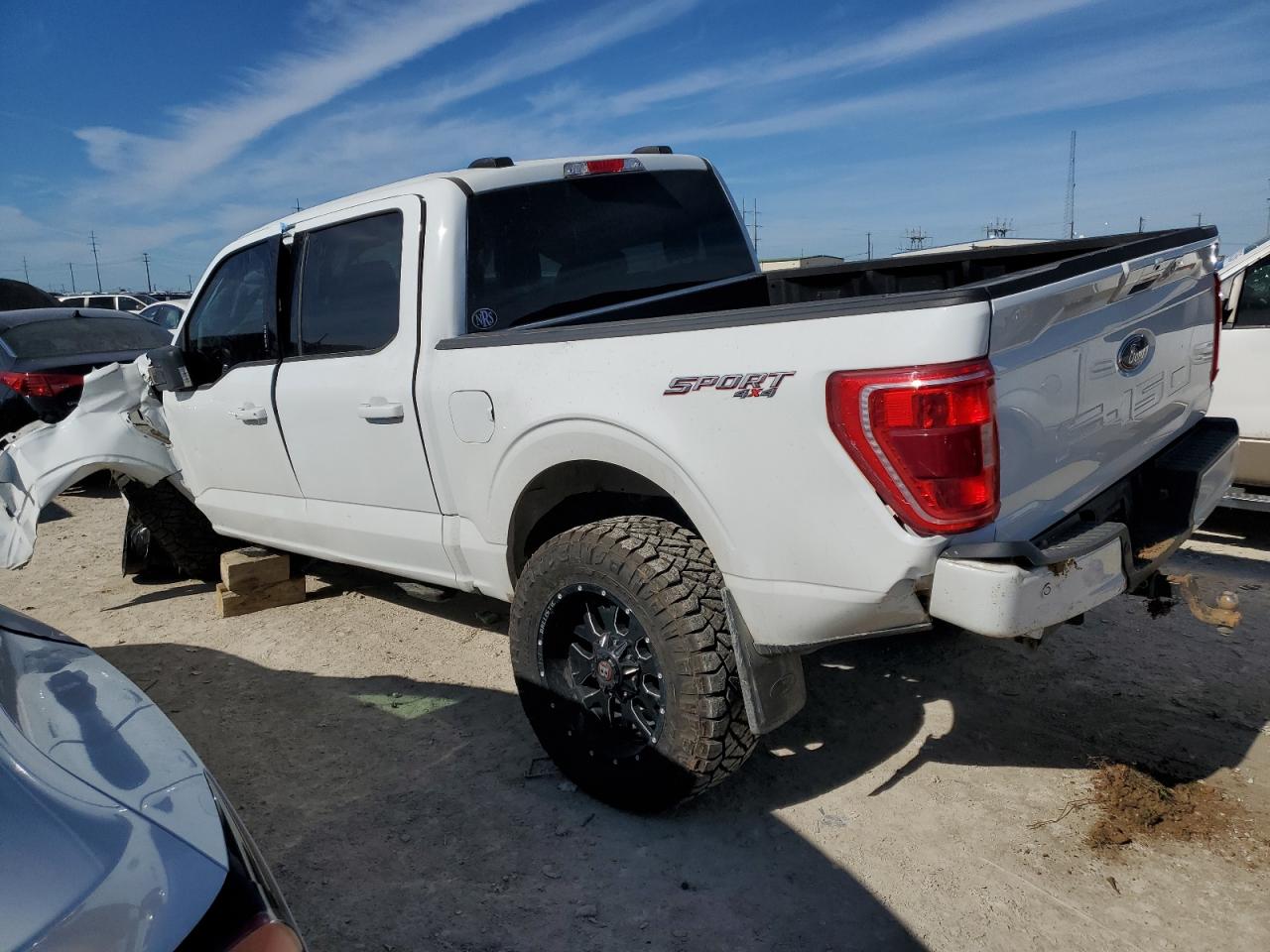 2022 Ford F-150 VIN 1FTFW1E54NFB82213 Copart auction photo, all over damage thumbnail 2