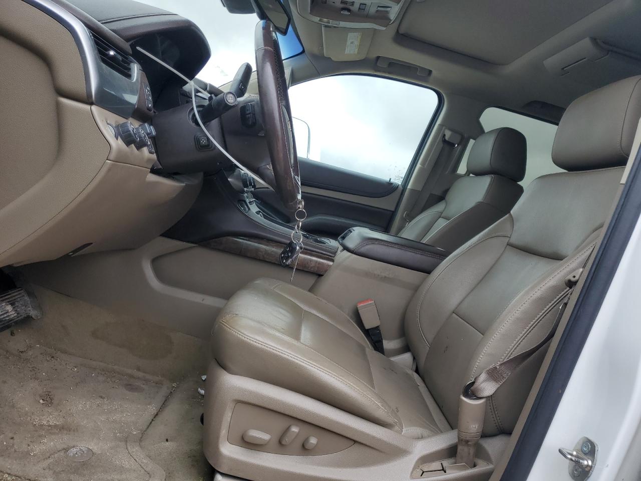 2015 Chevrolet Suburban VIN 1GNSKJKC8FR642333 Copart auction photo, rear end / minor dent/scratches damage thumbnail 7