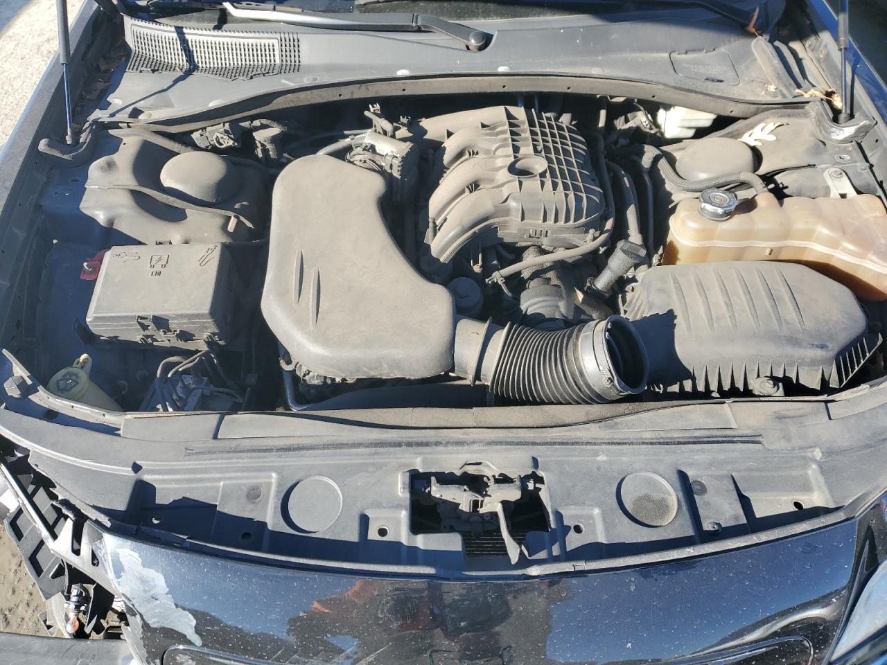 2012 Chrysler 300 VIN 2C3CCACG5CH273569 Copart auction photo, front end damage thumbnail 11